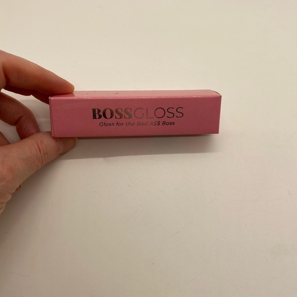 NWT BossGloss Lip Gloss in Chairwoman Red (bold red) 0.5 ml Full Size - Picture 3 of 9